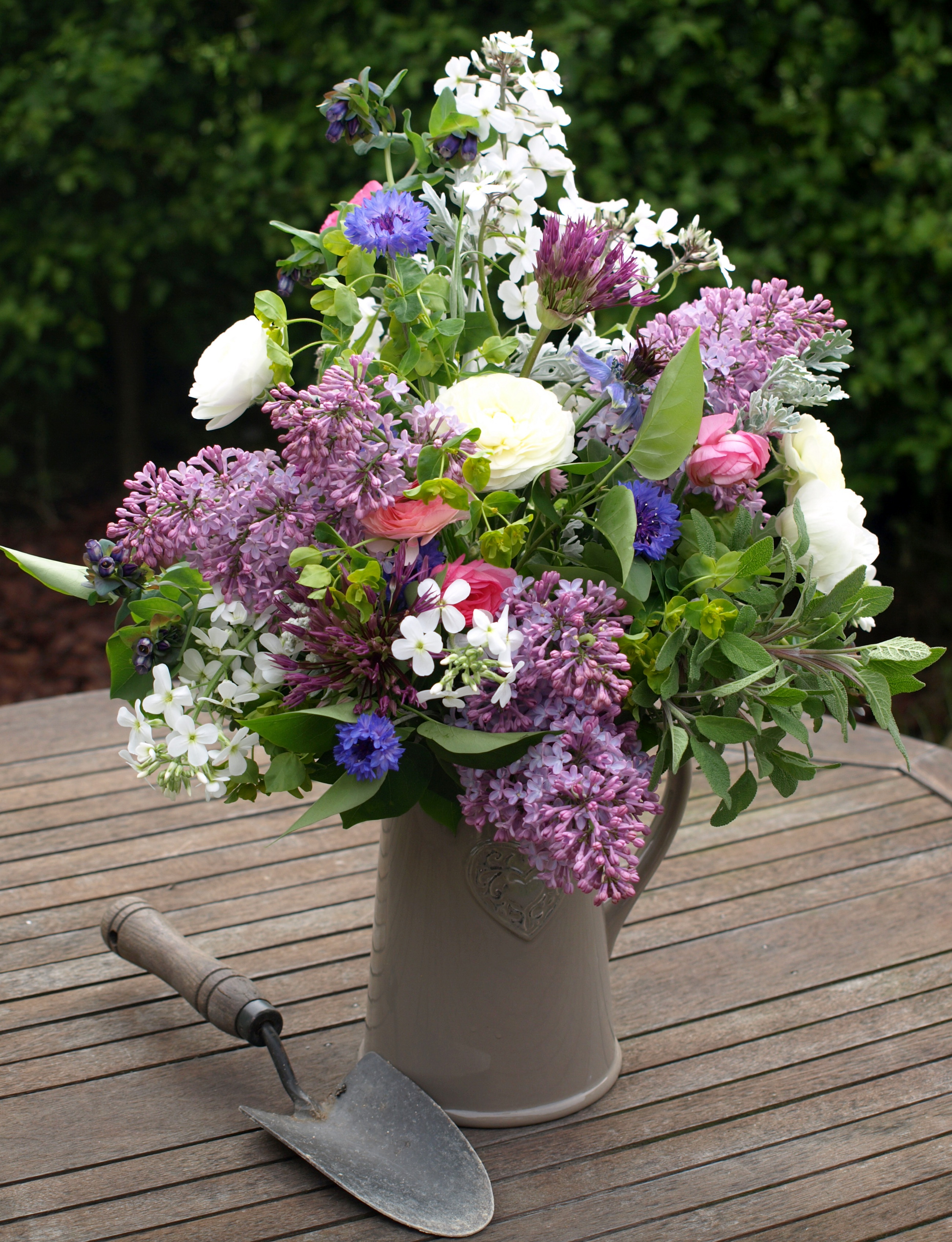 May 3rd 2014 – Lilac and Cream Vase Arrangement