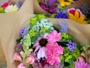 Mixed bunches of flowers